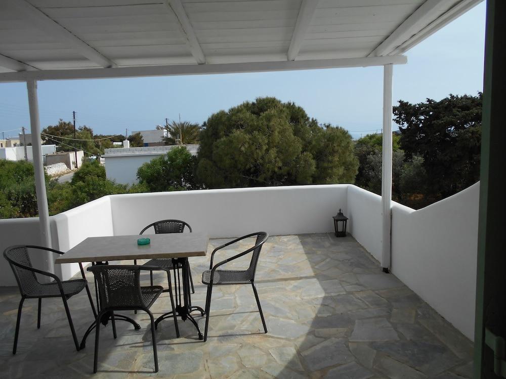 Dahlia Apartments And Studios Alikí Esterno foto