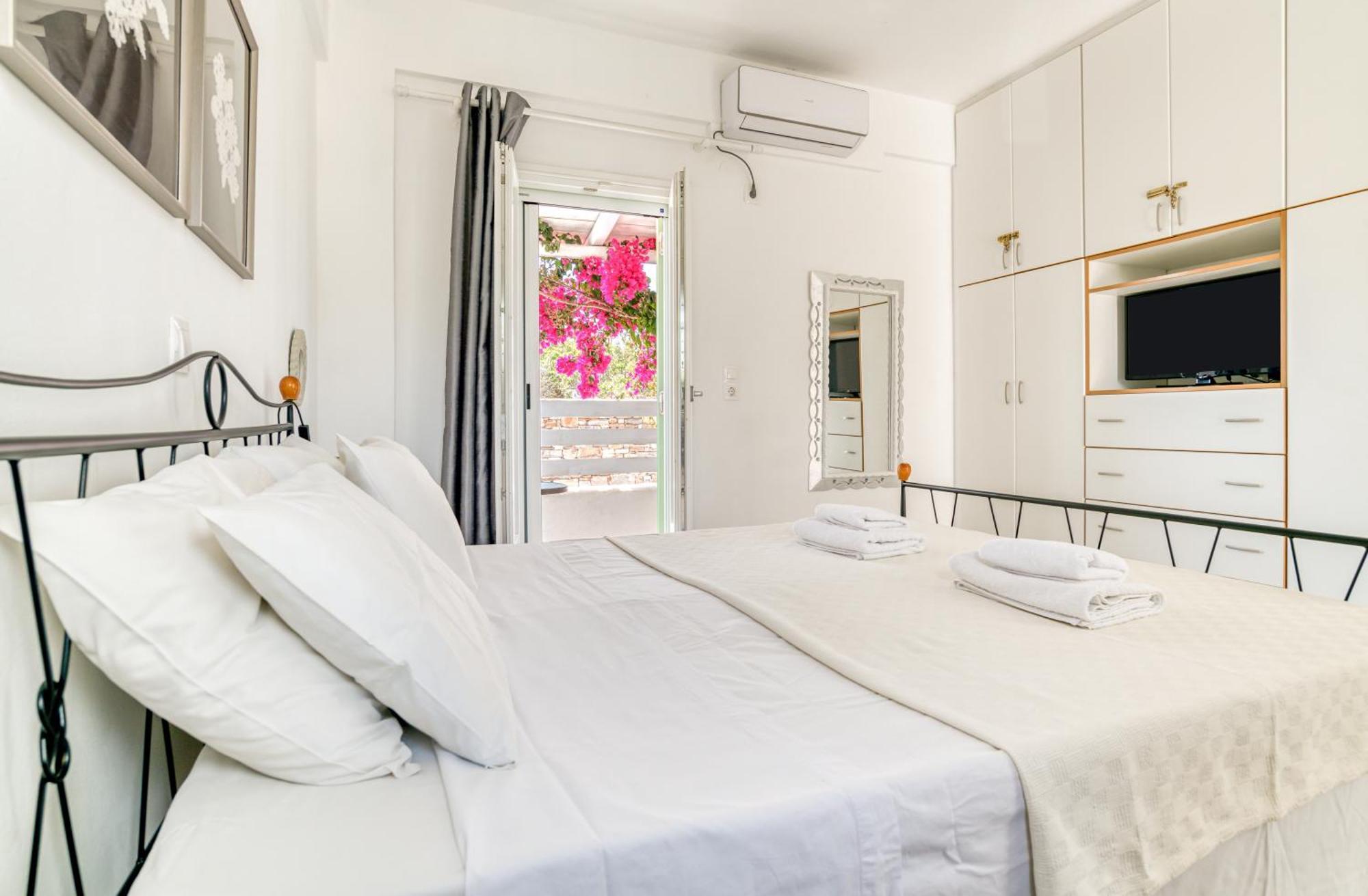 Dahlia Apartments And Studios Alikí Esterno foto