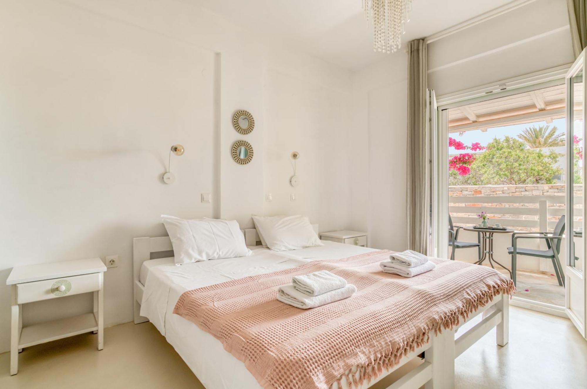 Dahlia Apartments And Studios Alikí Esterno foto